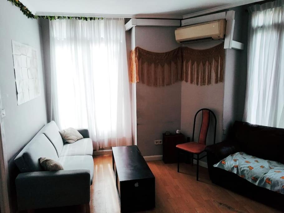Apartamento Hotel Montana Lavapies Madrid Kültér fotó